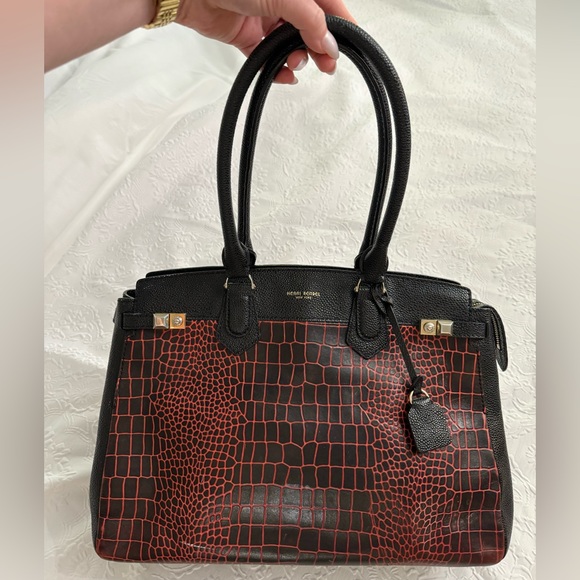 Henri Bendel Red Black Crocodile Print Leather Handbag - Picture 3 of 11